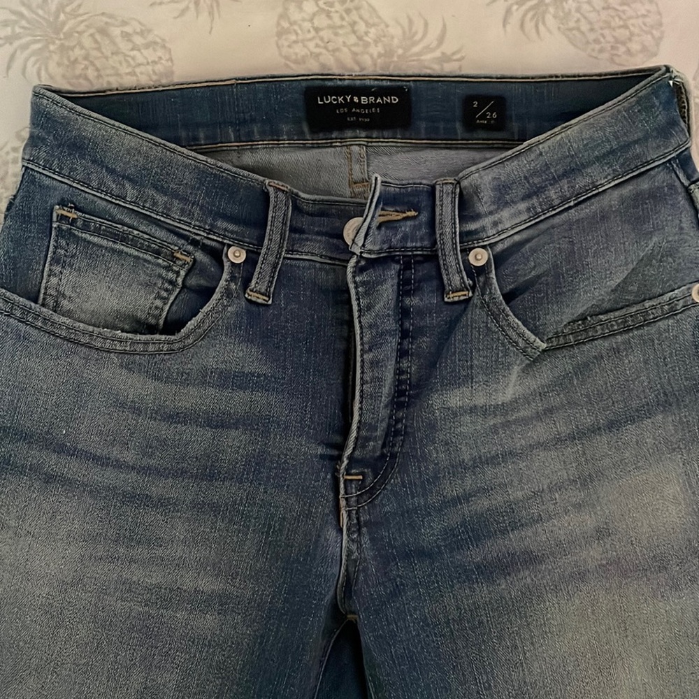 Women’s Lucky jeans size 2/26 Ava mid rise skinny